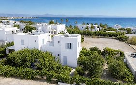 Flora & Agelos Studios - Paros
